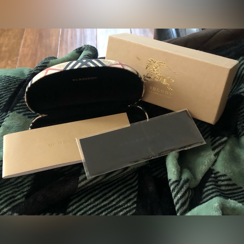 Burberry sunglass case with box, booklet and cloth